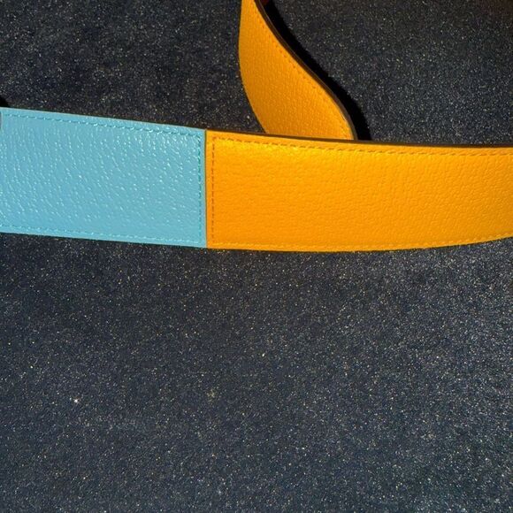 Brand new with box and dustbag Gucci two tone belt Gold buckle main image 10